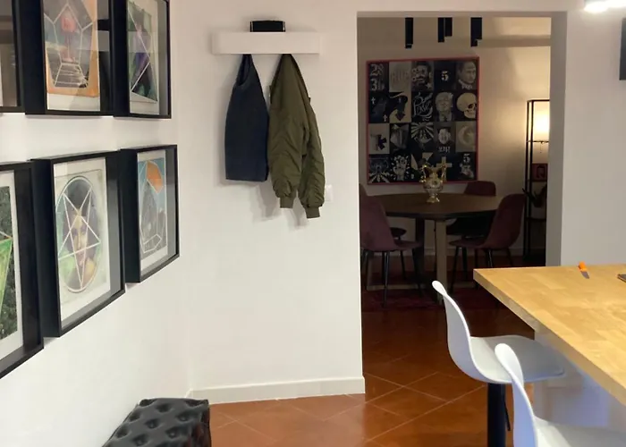 בית נופש Palestro 8_art House *